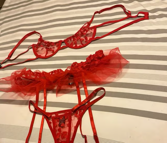 Mein sexy Dessous nach deinen Wünschen getragen